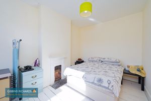 Bedroom- click for photo gallery